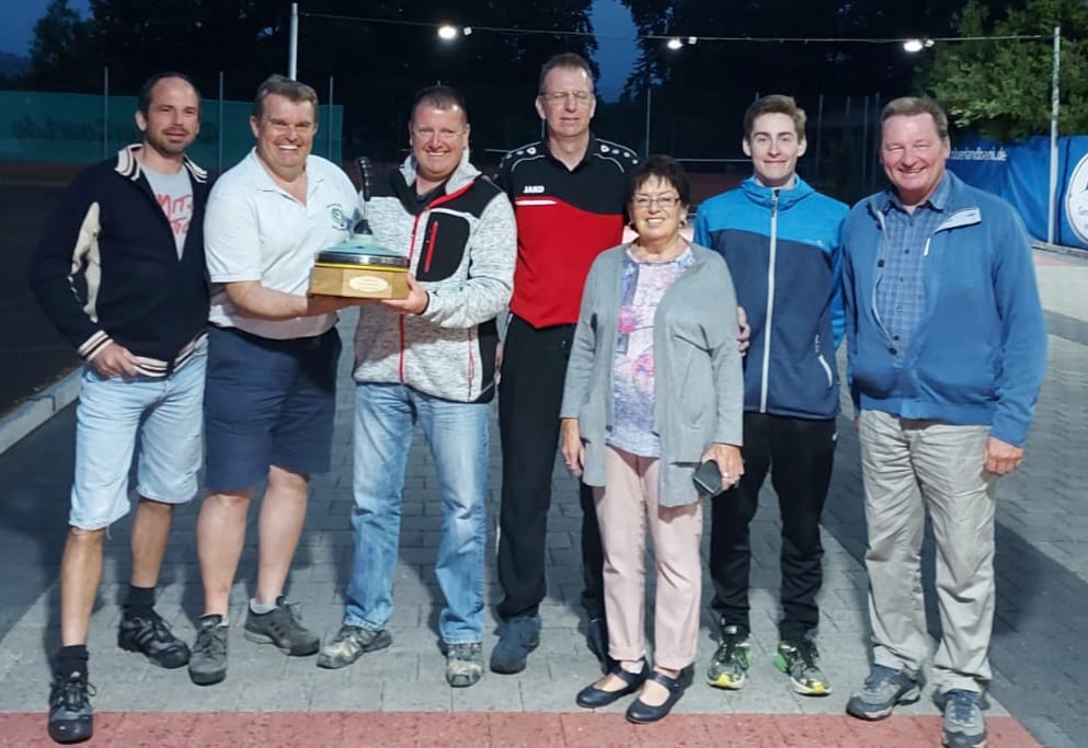 ES Holzkirchen gewinnt erstes Georg-Strasser-Gedächtnis-Turnier
